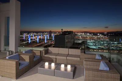 Photo 2 - H Hotel Los Angeles, Curio Collection by Hilton