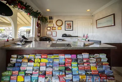 Photo 4 - Travelers Inn