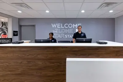 Photo 4 - Hampton Inn & Suites Nacogdoches