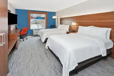 Photo 5 - Holiday Inn Express Hotel & Suites Urbana-Champaign by IHG