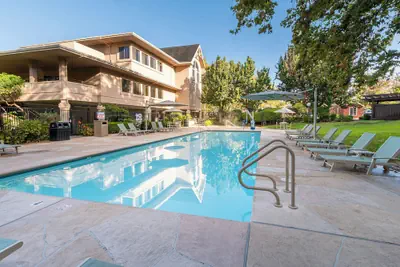 Photo 2 - RiverPointe Napa Valley Resort