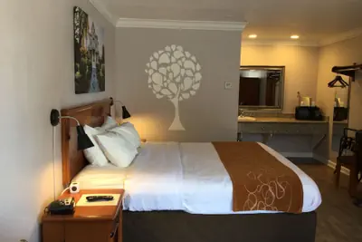 Photo 2 - Journey Inn