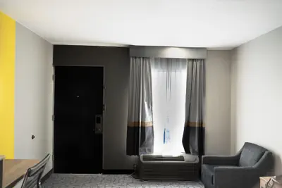 Photo 5 - Super 8 by Wyndham Antioch/Nashville South East