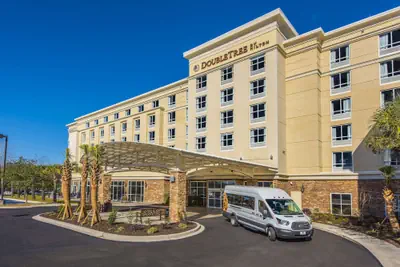 Photo 2 - DoubleTree by Hilton North Charleston - Convention Center