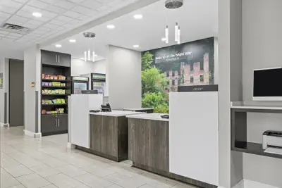 Photo 3 - La Quinta Inn & Suites by Wyndham Atlanta Douglasville