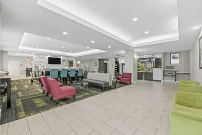 Photo 4 - La Quinta Inn & Suites by Wyndham Atlanta Douglasville
