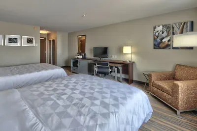 Photo 4 - Holiday Inn & Suites Albuquerque-North I-25 by IHG
