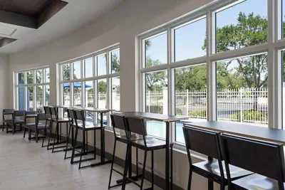 Photo 4 - Holiday Inn Express St. Petersburg North (I-275) by IHG