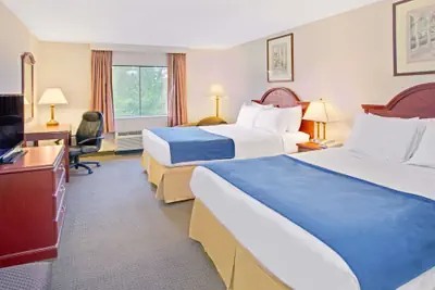 Photo 5 - Days Inn & Suites by Wyndham Laurel Near Fort Meade