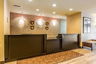 Photo 2 - Comfort Suites Fairview Heights - St. Louis