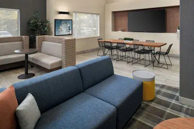 Photo 4 - City Express By Marriott Rancho Cucamonga