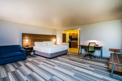 Photo 5 - Holiday Inn Express Hotel & Suites Rocky Mount by IHG