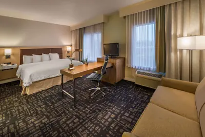 Photo 4 - Hampton Inn & Suites Reno