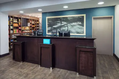 Photo 5 - Hampton Inn & Suites Savannah - I-95 South - Gateway