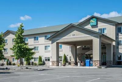 Photo 2 - Quality Inn & Suites Sequim at Olympic National Park