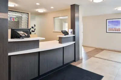 Photo 2 - Candlewood Suites Beaumont by IHG