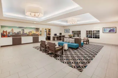 Photo 4 - La Quinta Inn & Suites by Wyndham Cincinnati Airpt Florence