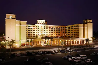Photo 2 - DoubleTree Suites by Hilton Anaheim Rsrt - Conv Cntr
