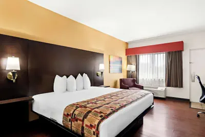 Photo 2 - Best Western Lake Okeechobee