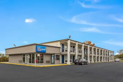Photo 2 - Motel 6 Tupelo, MS - Downtown