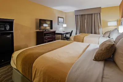 Photo 5 - Best Western Granbury Inn & Suites