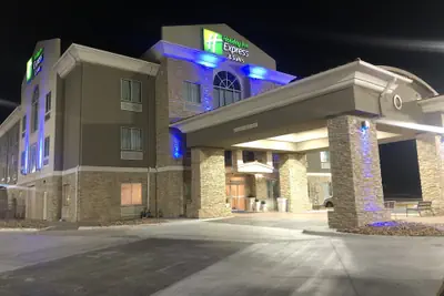 Photo 2 - Holiday Inn Express & Suites Woodward by IHG