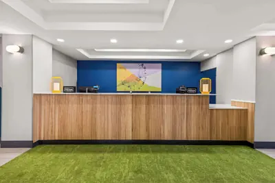 Photo 3 - Spark by Hilton Catoosa