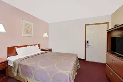 Photo 4 - Super 8 by Wyndham Keystone/Mt. Rushmore