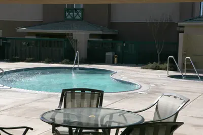 Photo 4 - Holiday Inn Express Hotel & Suites Tehachapi by IHG