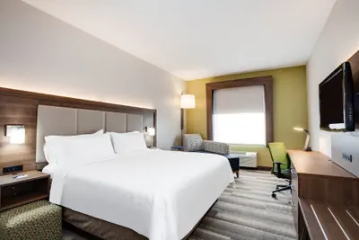 Photo 4 - Holiday Inn Express Hotel & Suites Clewiston by IHG