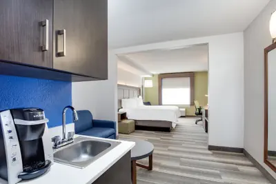 Photo 5 - Holiday Inn Express Hotel & Suites Clewiston by IHG