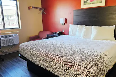 Photo 5 - Budgetel Inn and Suites