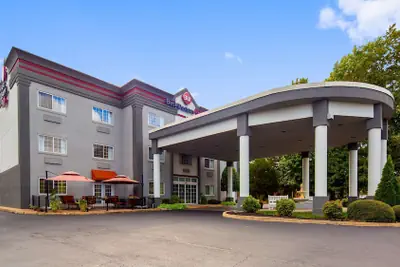 Photo 2 - Best Western Plus Newport News Inn & Suites