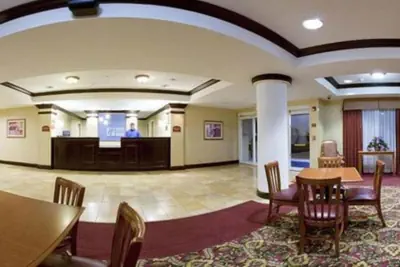Photo 3 - Holiday Inn Express Hotel & Suites Brooksville West by IHG