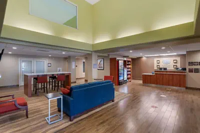 Photo 2 - Comfort Suites Marysville - Yuba City