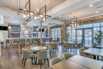 Photo 4 - Staybridge Suites Savannah Historic District by IHG