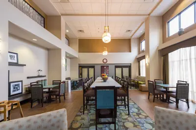 Photo 2 - Hampton Inn & Suites Jamestown