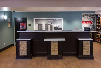 Photo 4 - Hampton Inn & Suites Jamestown