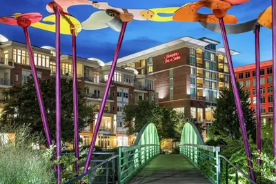Photo 2 - Hampton Inn & Suites Greenville-Downtown-RiverPlace