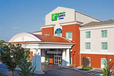 Photo 2 - Holiday Inn Express & Suites Lenoir Cty by IHG