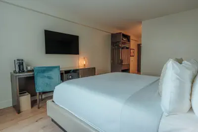 Photo 5 - Iberostar Waves Miami Beach