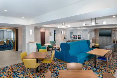 Photo 5 - Hampton Inn South Plainfield-Piscataway