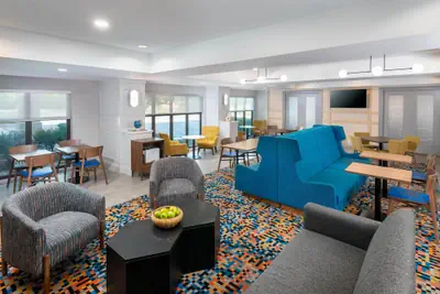 Photo 3 - Hampton Inn South Plainfield-Piscataway