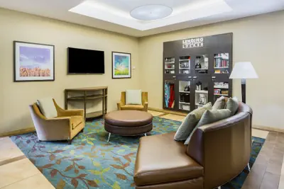 Photo 3 - Candlewood Suites Virginia Beach Town Center by IHG