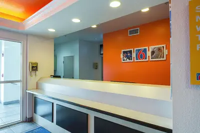 Photo 4 - Motel 6 San Antonio, TX - Sea World North