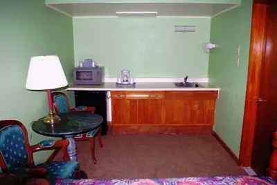 Photo 3 - Blue Spruce Motel