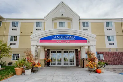 Photo 2 - Candlewood Suites Fargo-N. Dakota State University by IHG