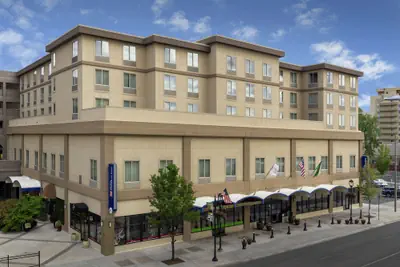 Photo 2 - Hilton Garden Inn Yakima Downtown