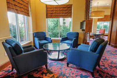 Photo 3 - Hilton Garden Inn Manchester Downtown