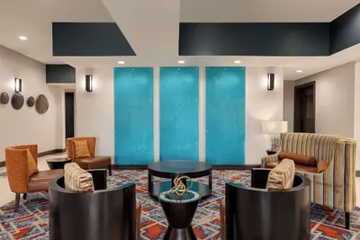 Photo 4 - La Quinta Inn & Suites by Wyndham Oxford - Anniston
